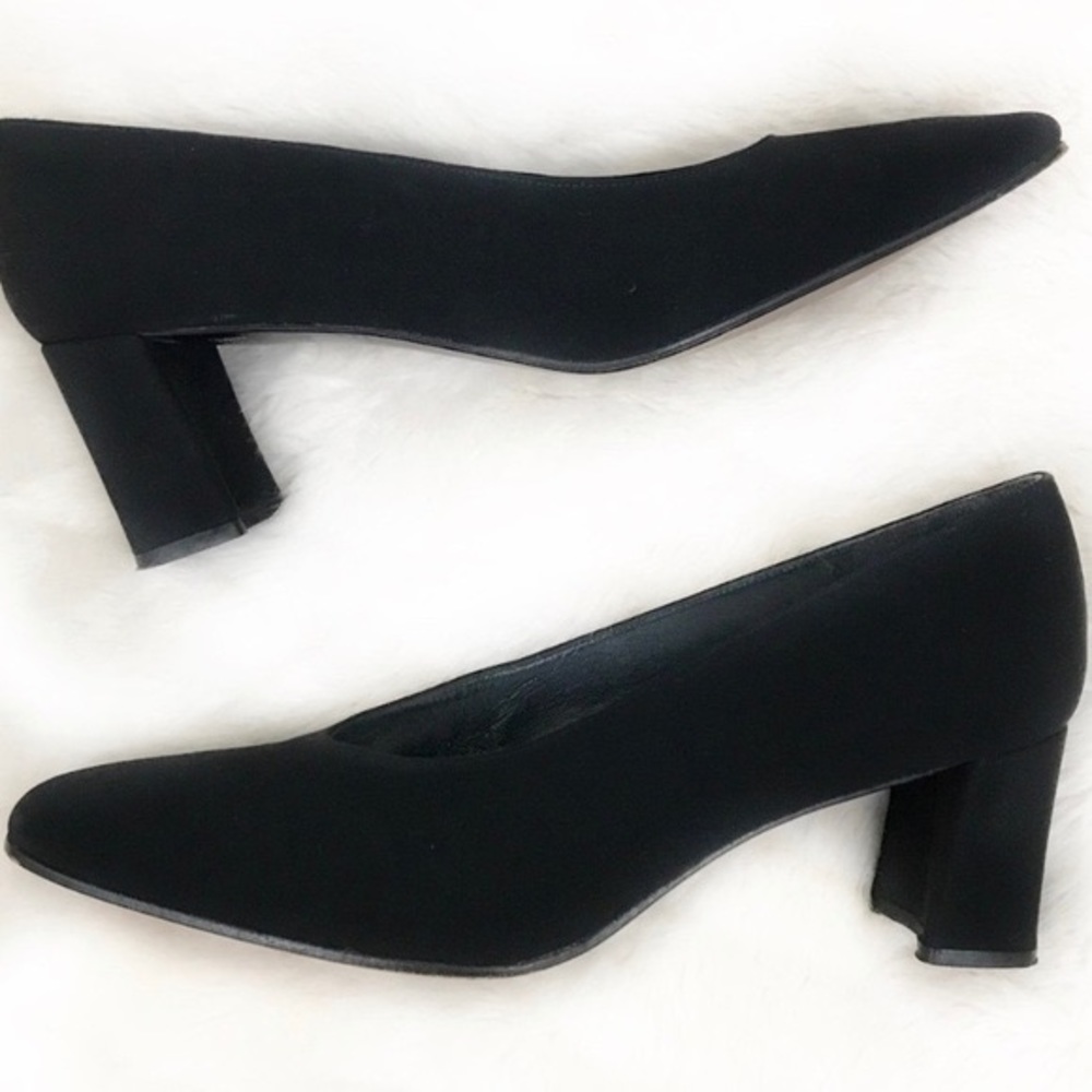 VTG Stuart Weitzman Square Toe Fabric Pump